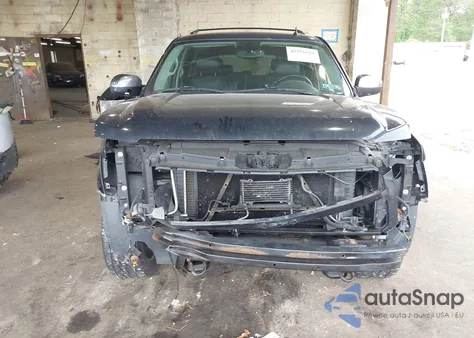 2010 Chevrolet Suburban 1500 Ltz из США, поврежденный, VIN 1GNUKKE3XAR253017